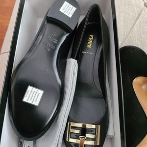 Beautiful new luxury bags and shoes for your dreams of dreaming